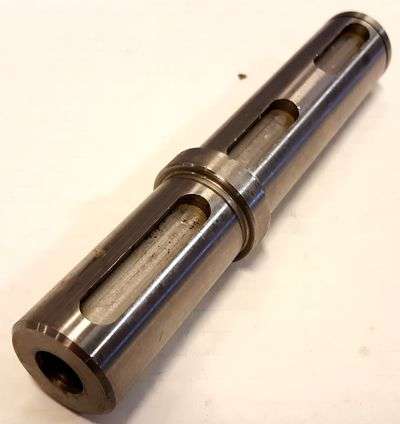 Aksel utgang 18mm enkel for snekke 045