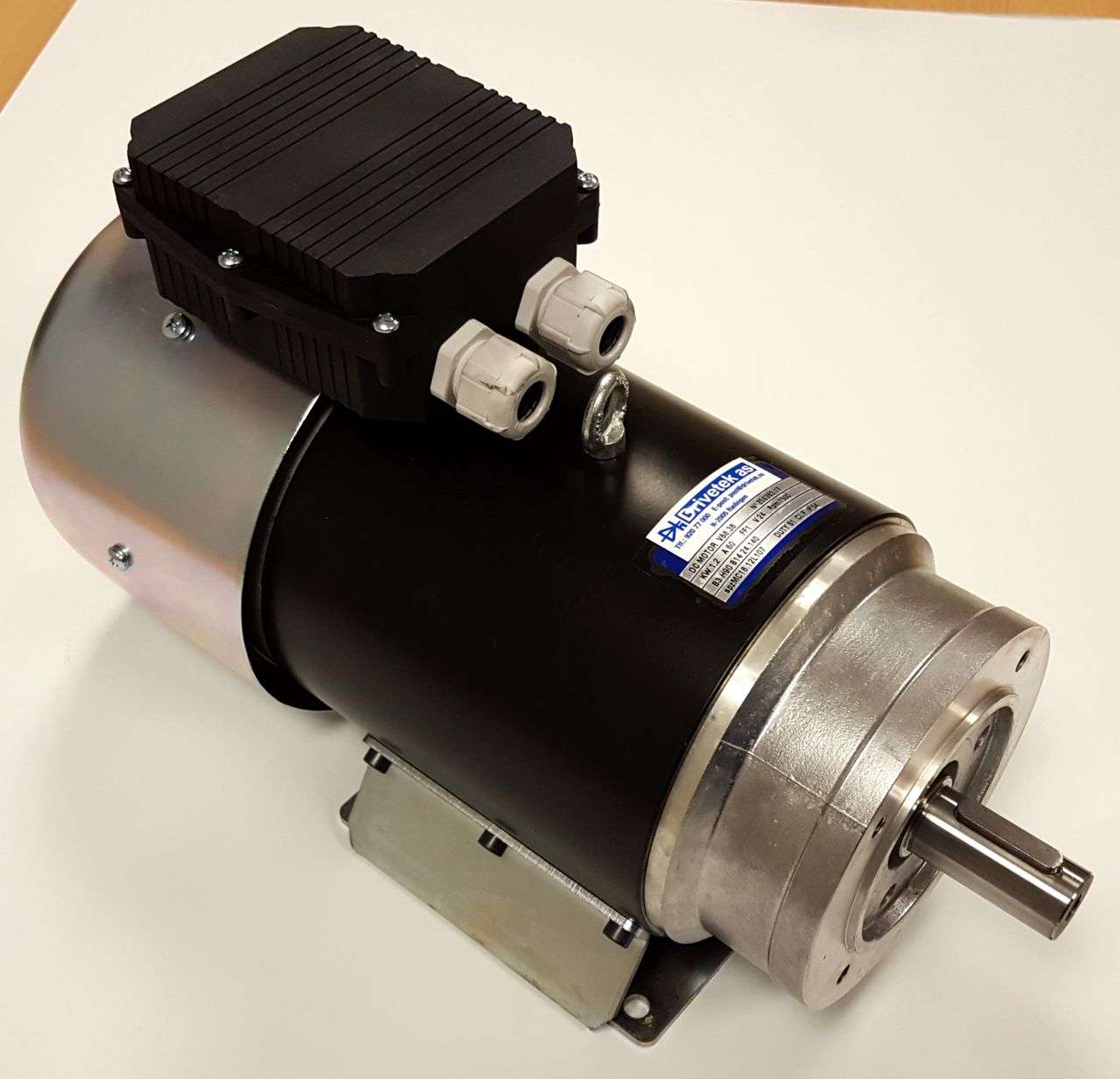 PM-motor 48V 4,4kW S1 DS090 egenkjølt IC411